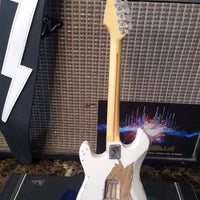Mötley Crüe "Mick Mars - Distressed White Strat" Licensed Mini Guitar