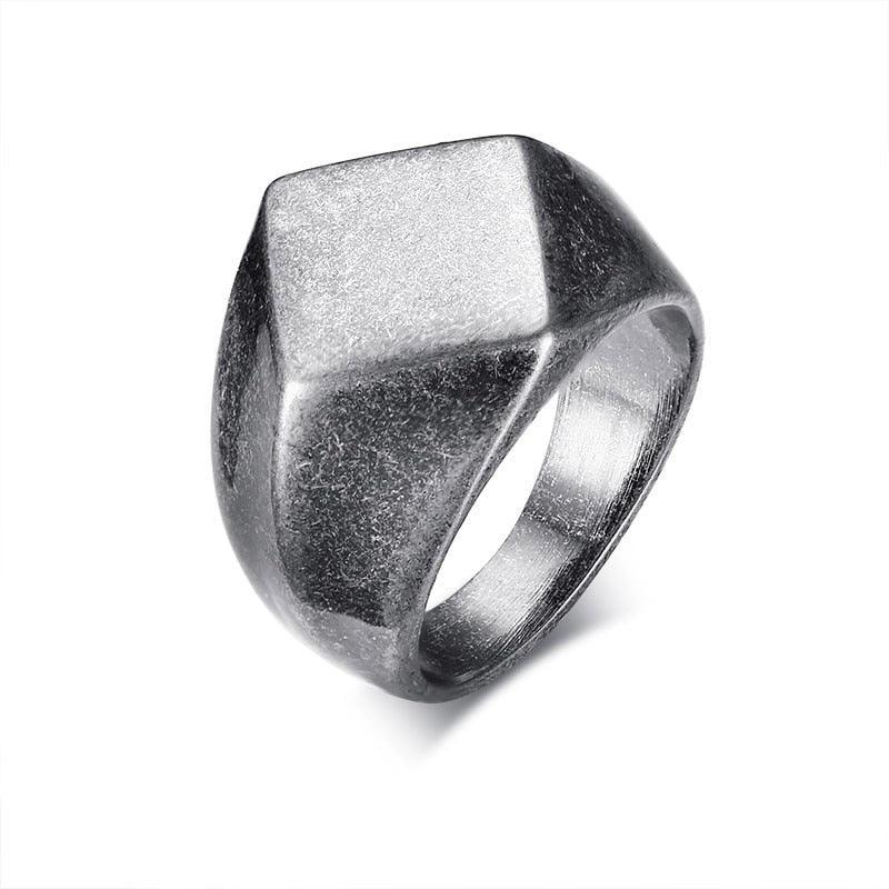 Dieter "Stone/Black" Ring - Mainstay Entertainment