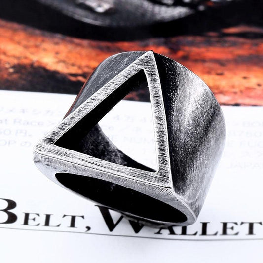 Ivar "Triangle" Ring