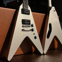 Megadeth "Dave Mustaine - Gibson Flying V" Silver Metallic Licensed Mini Guitar - Mainstay Entertainment