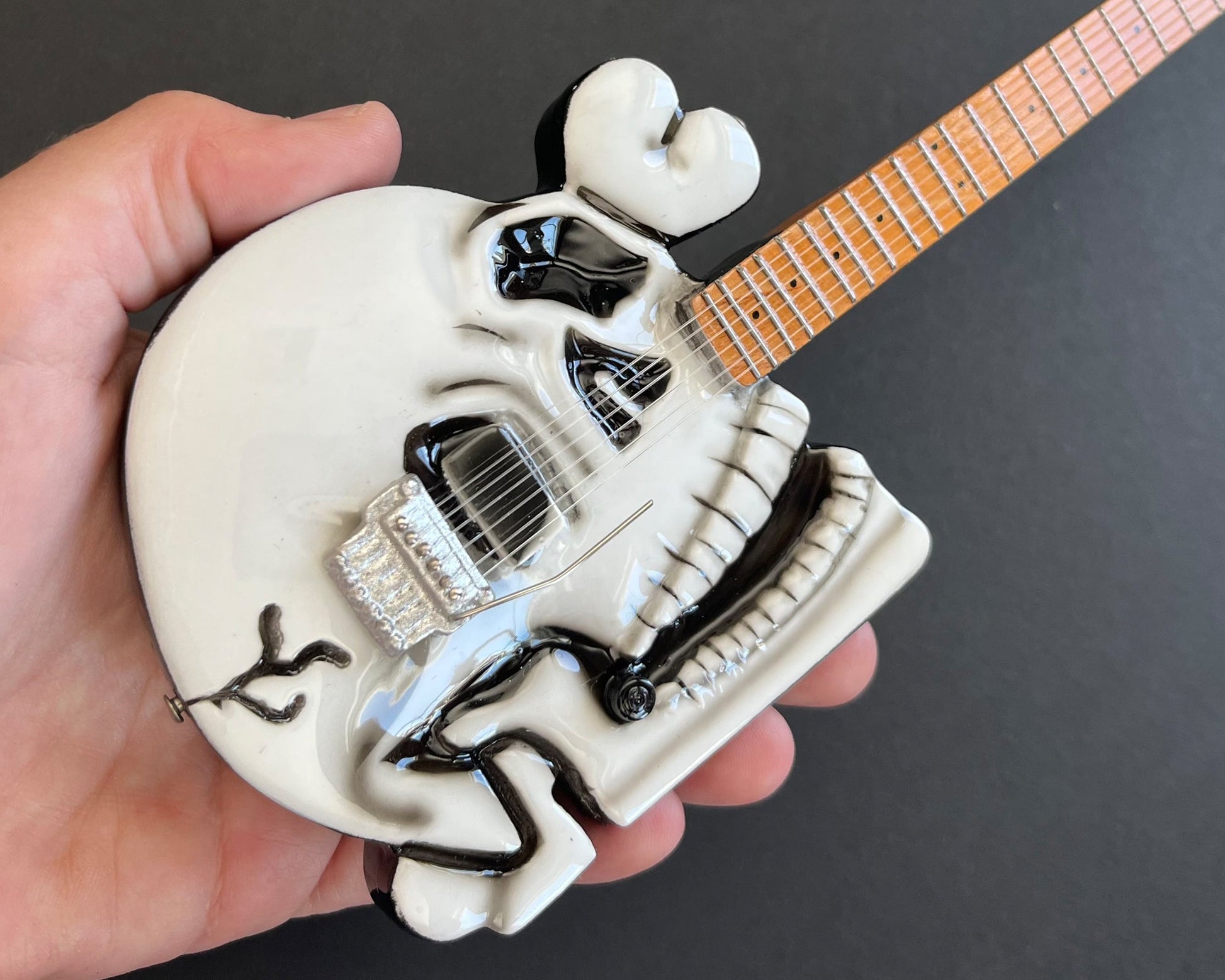 Poison "B.C. Rich® Official - C.C. DeVille Skull" Licensed Mini Guitar - Mainstay Entertainment
