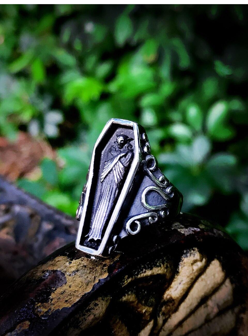 Roland "Coffin" Ring