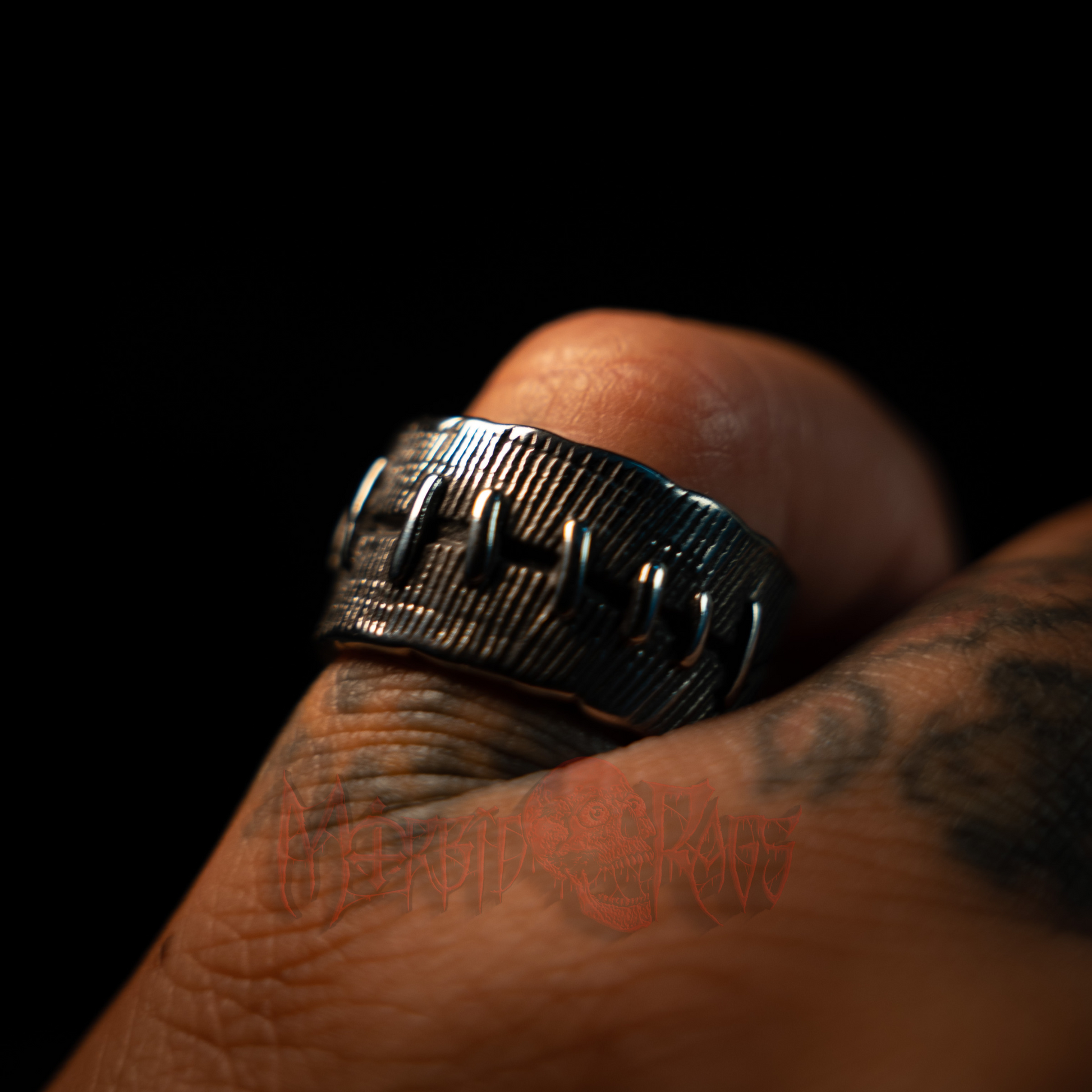 Warrick "Stitches" Ring