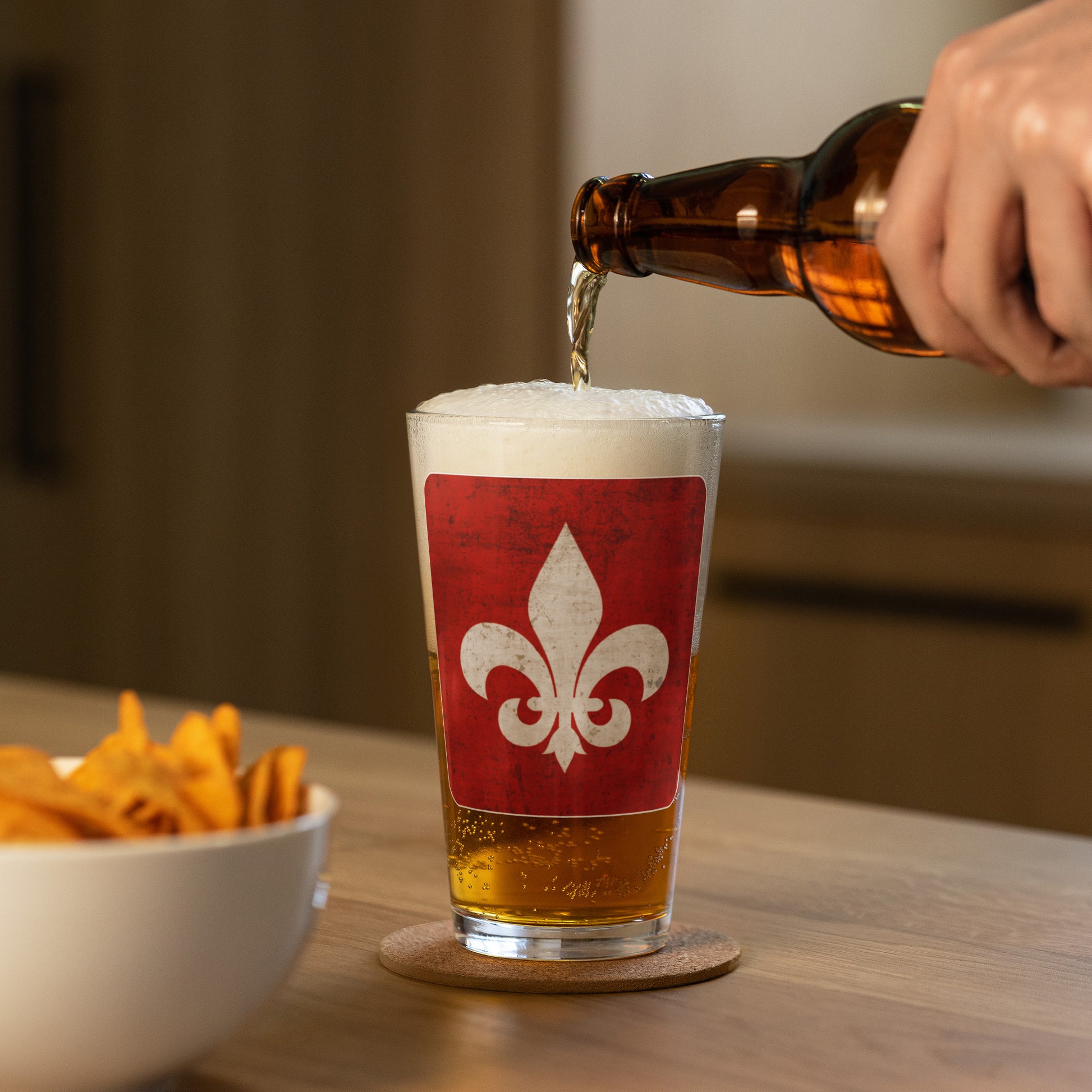 Mainstay Entertainment "Fleur de Lis" Pint Glass
