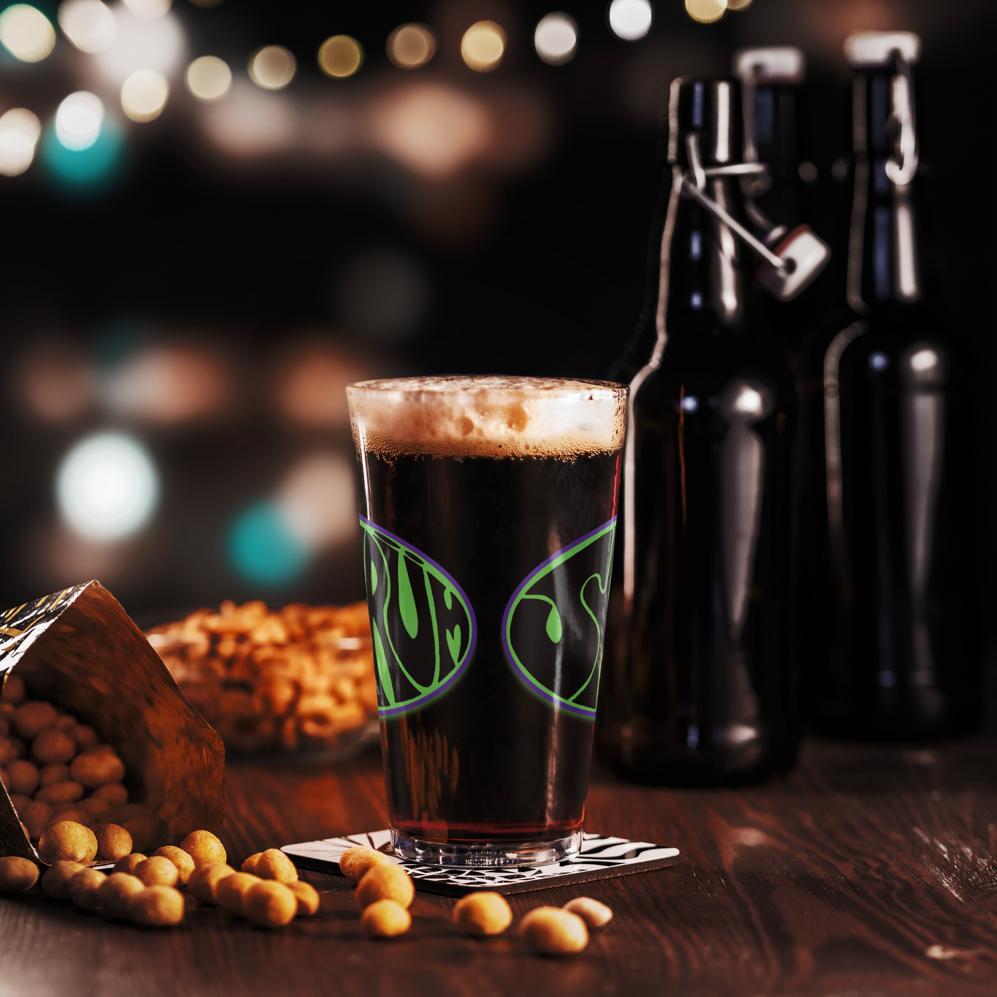 SHRÜM "Logo" Pint Glass